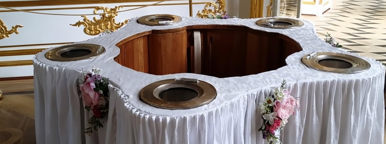 Стол в Эрмитаже Царского Села: подъёмный стол павильона Эрмитаж в Екатерининском парке, инженерная система XVIII века