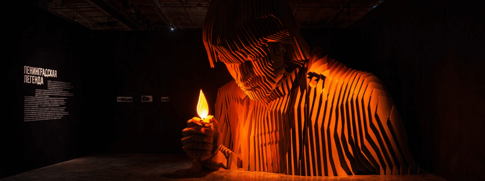 Экспозиция выставки-байопика «Виктор Цой. Легенда» в Севкабель Порт