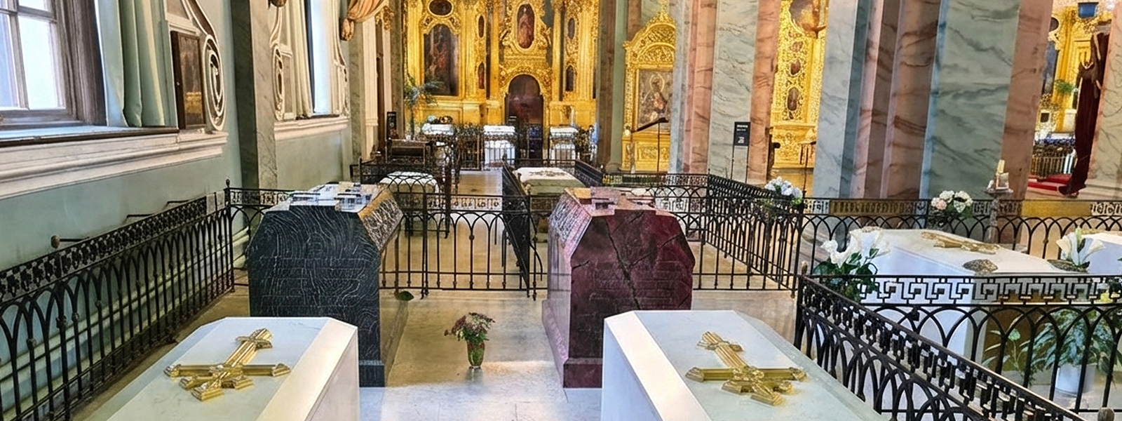 Усыпальница Романовых в Петропавловском соборе: саркофаги российских императоров