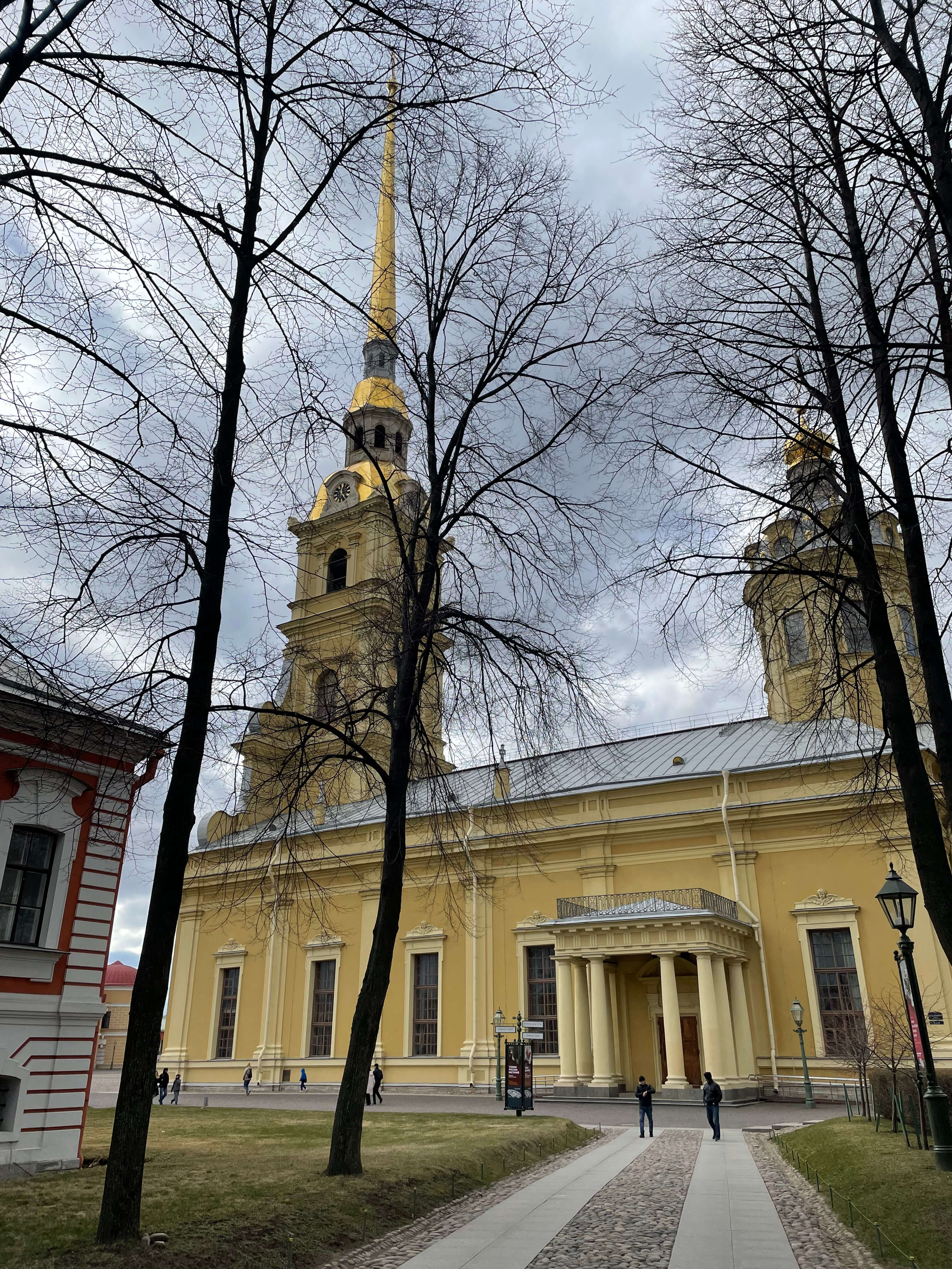 Петропавловская крепость осенью