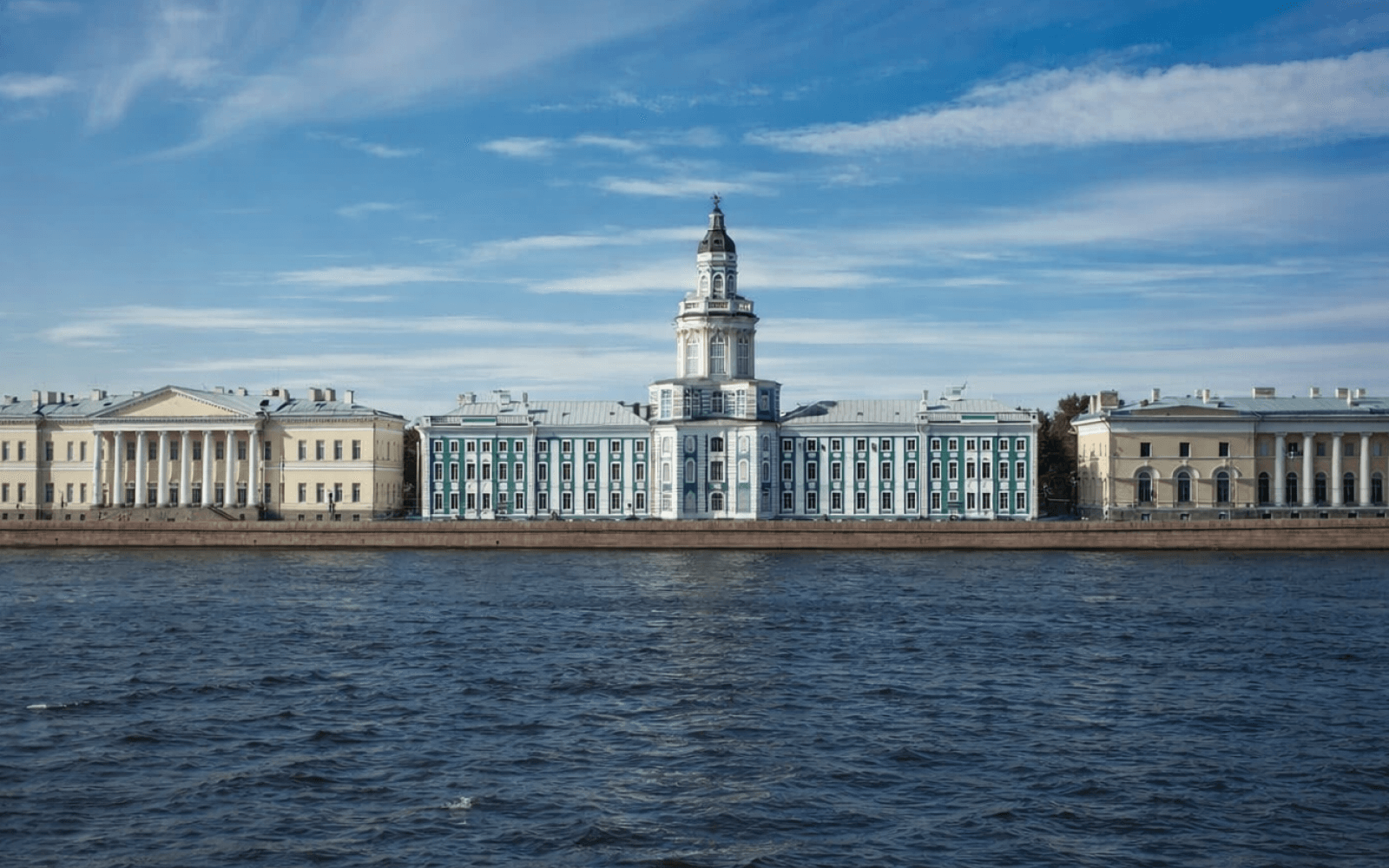 Река Нева в Санкт-Петербурге