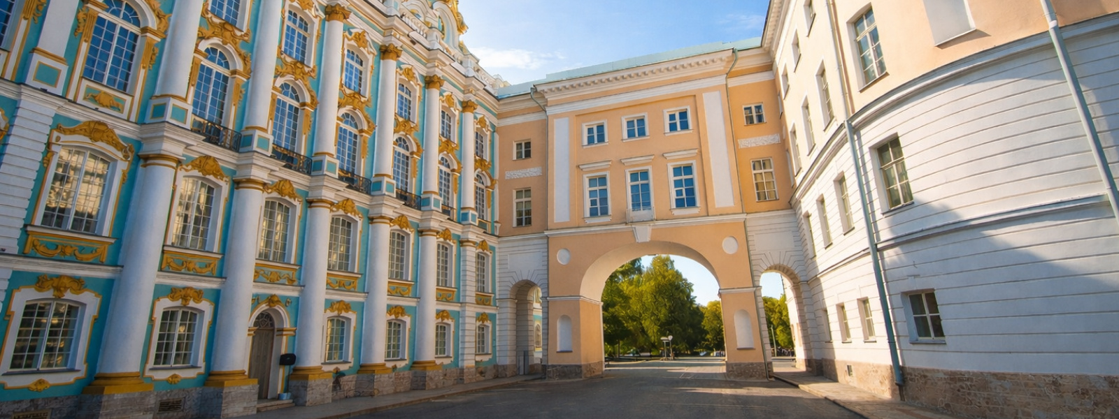 Музей-лицей Пушкина в Царском Селе: здание лицея и музейная экспозиция, посвященная учебе и быту лицеистов