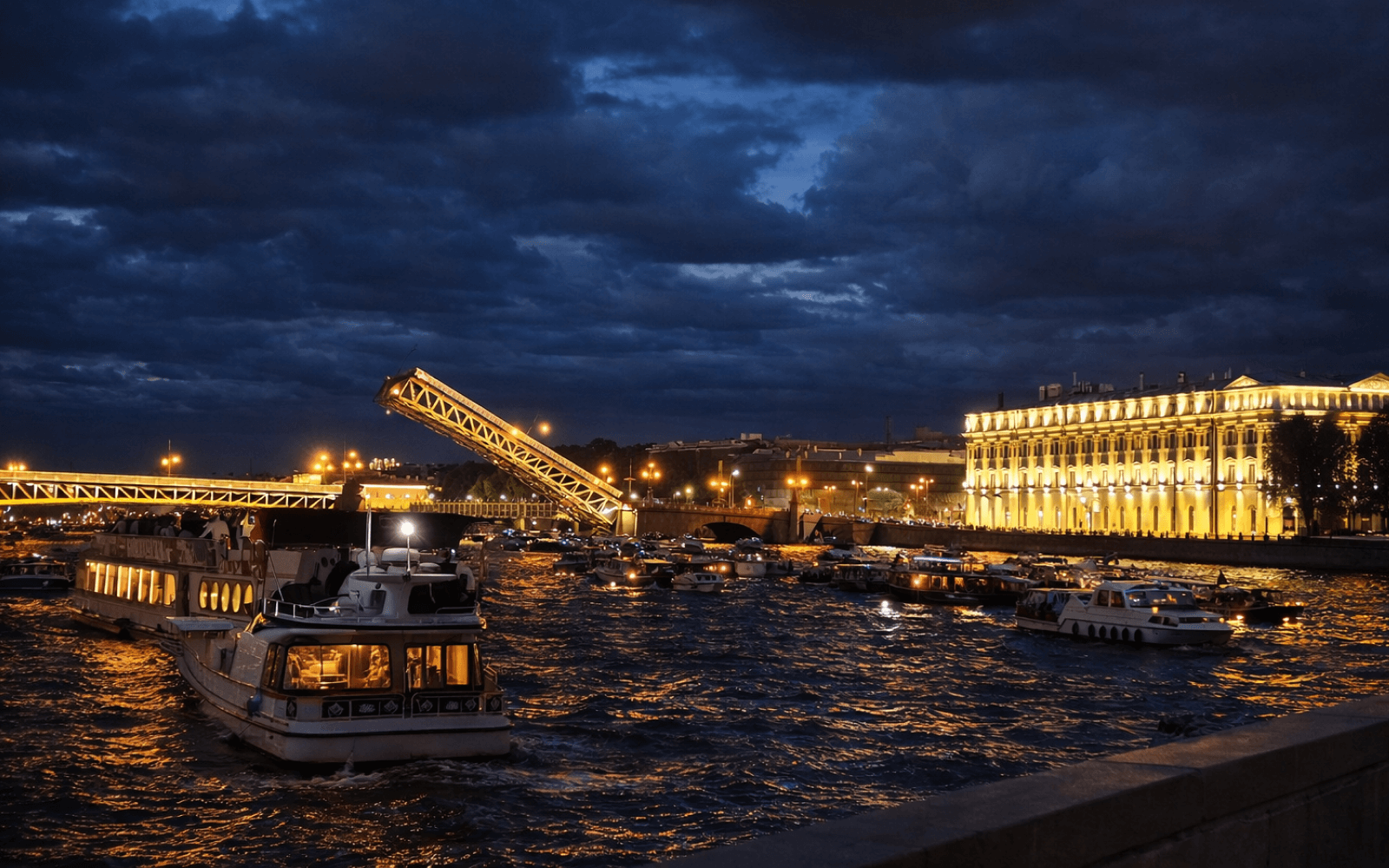 Мосты в Санкт-Петербурге на туристическом маршруте
