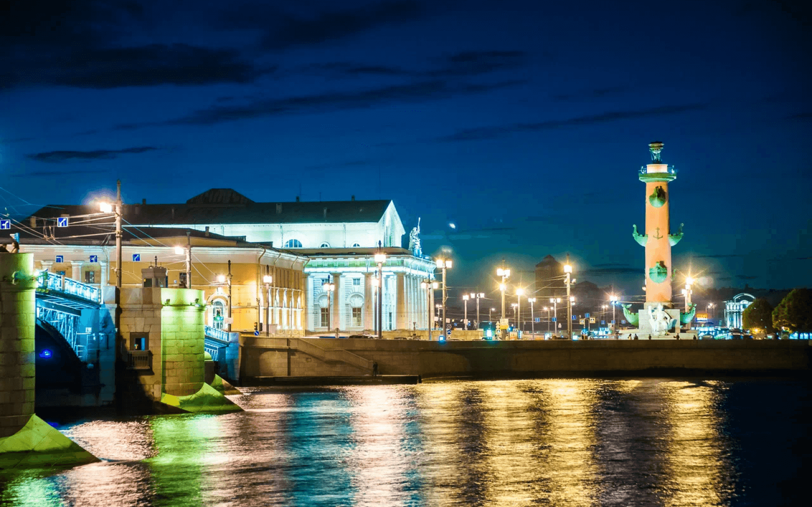 Разводные мосты в Санкт-Петербурге на экскурсии