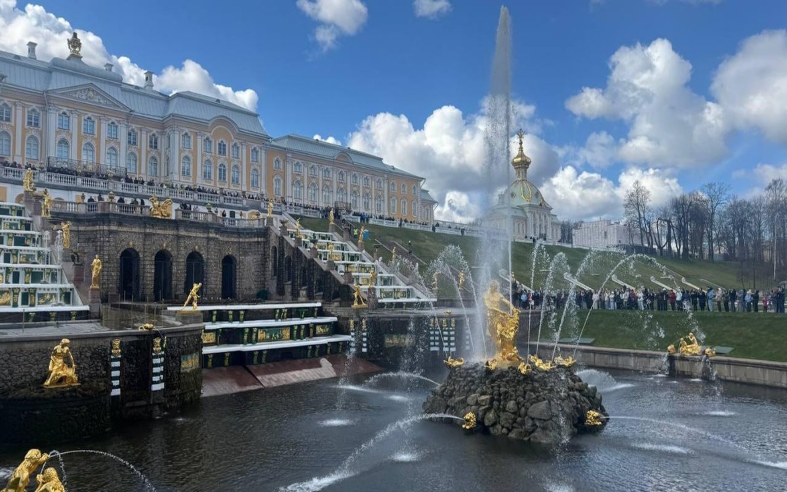 Праздник открытия Фонтанов в Петергофе