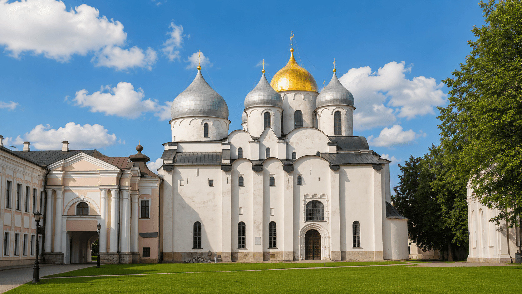 Церковь в Великом Новгороде
