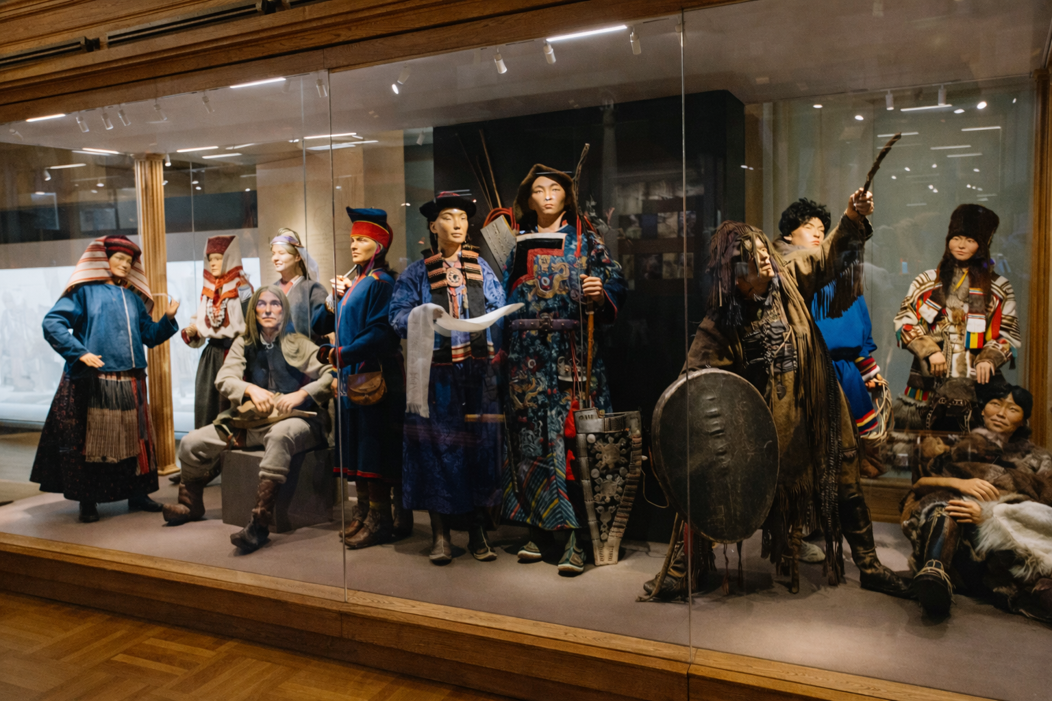 Наряды многонациональной России: традиционная одежда народов