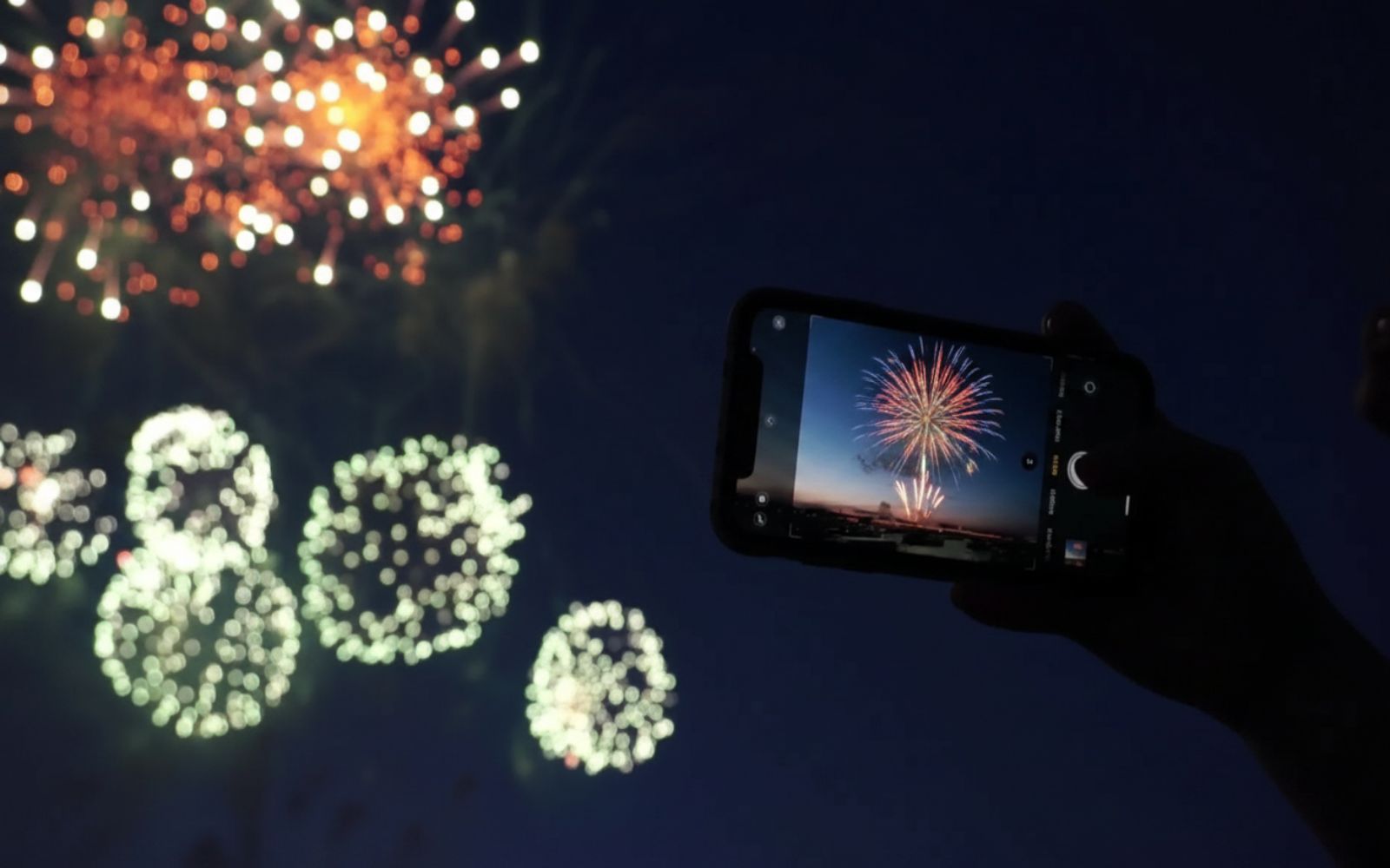 9 мая - Салют в честь Дня Победы