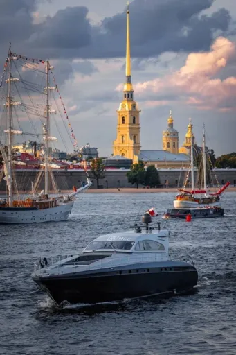 Петропавловсая крепость c воды