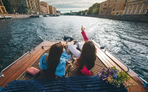 Катер - фотографии