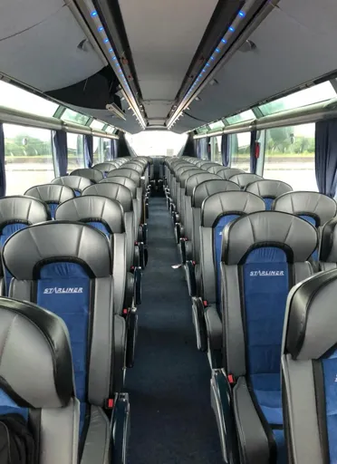 Салон большого автобуса в Спб