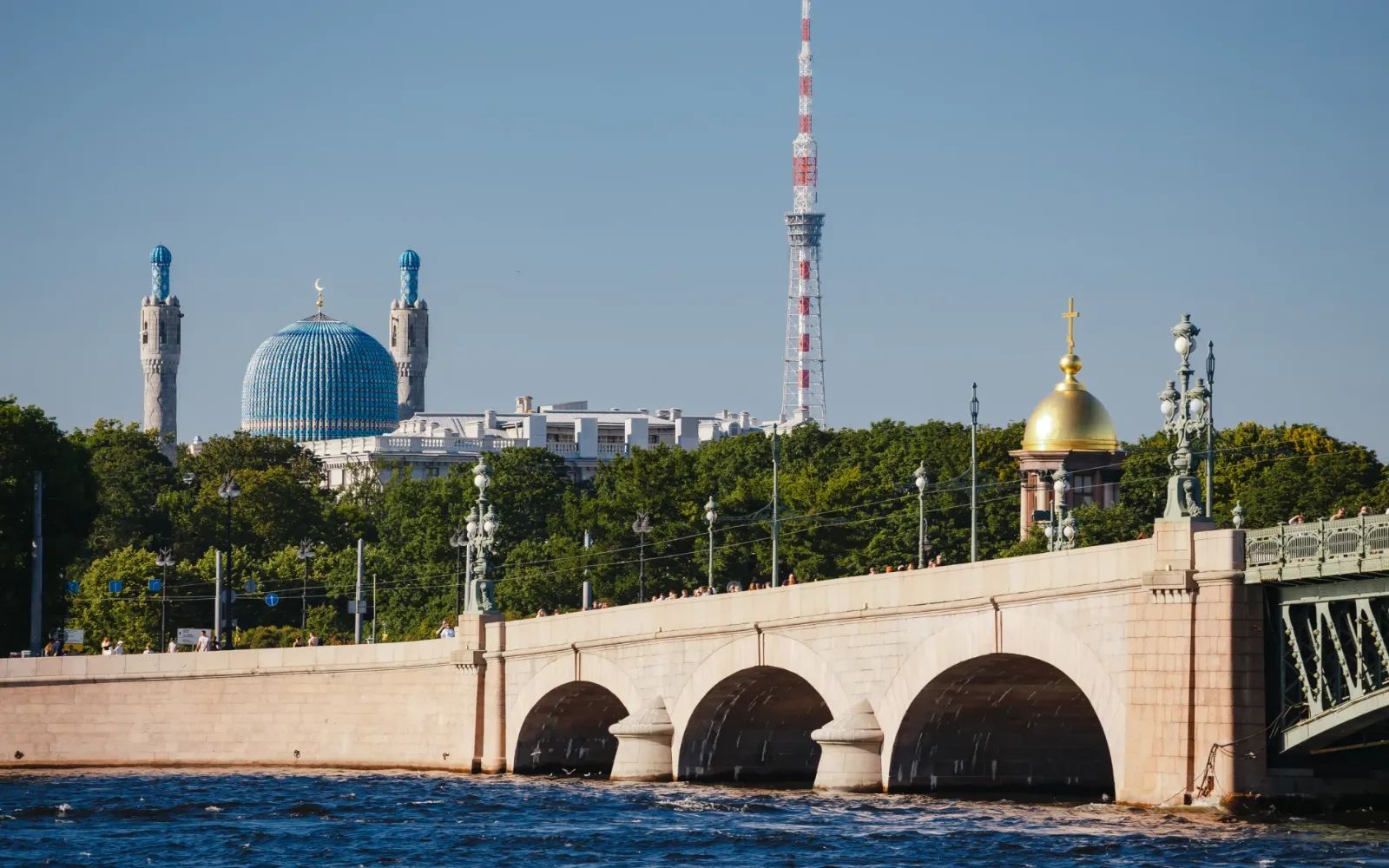 Городская телебашня