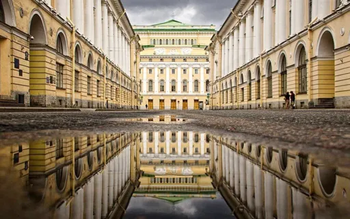 Улица Росси