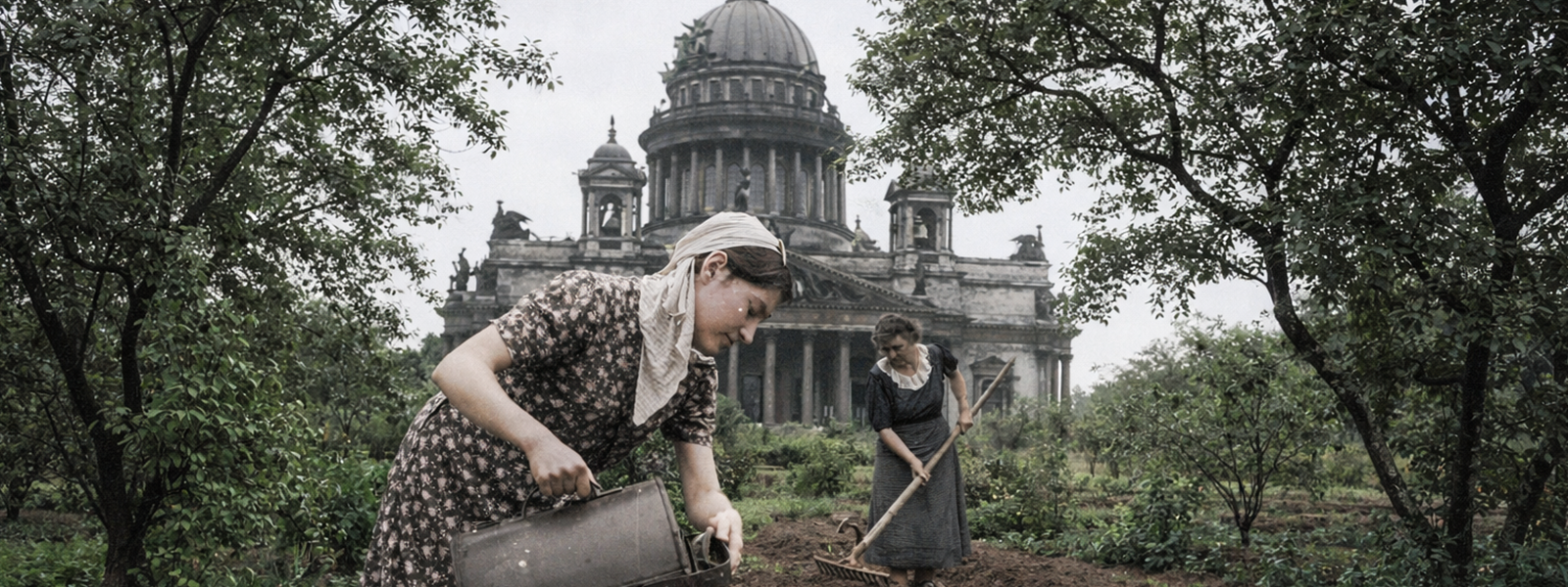 Вид на Исаакиевский собор во время блокады