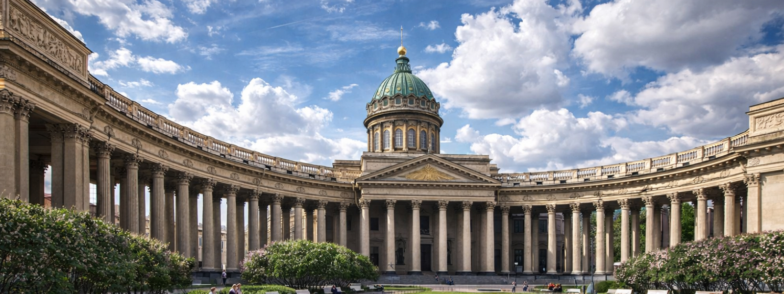 Казанский собор в Санкт-Петербурге — вид на фасад и колоннаду