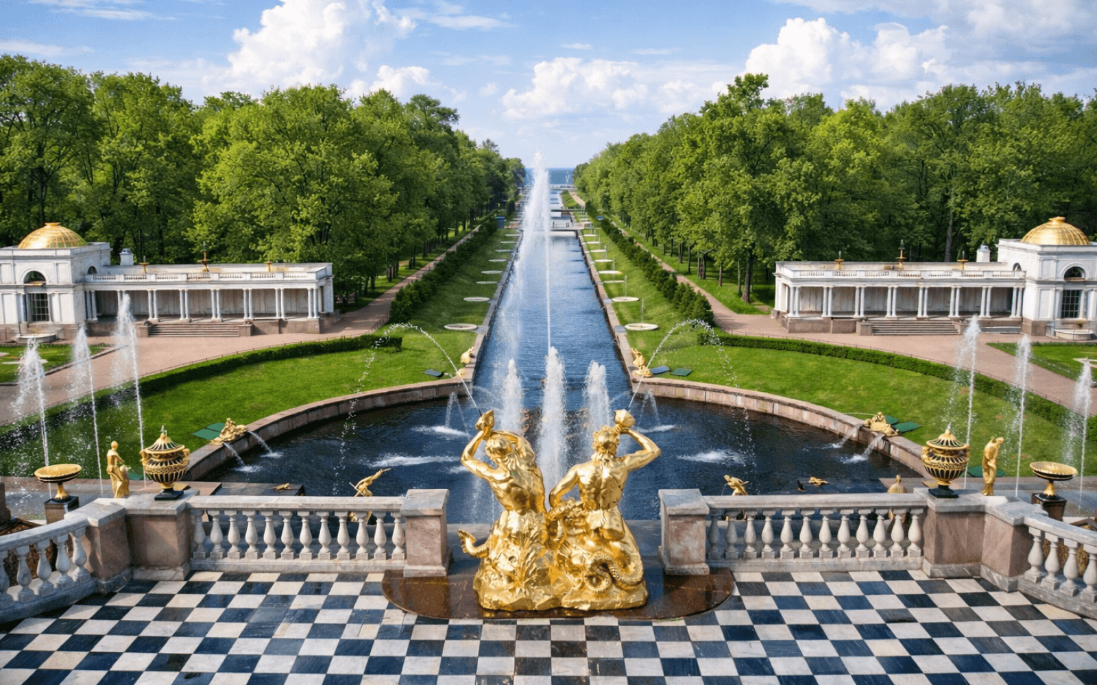 Открытие фонтанов в Петергофе в 2026 году