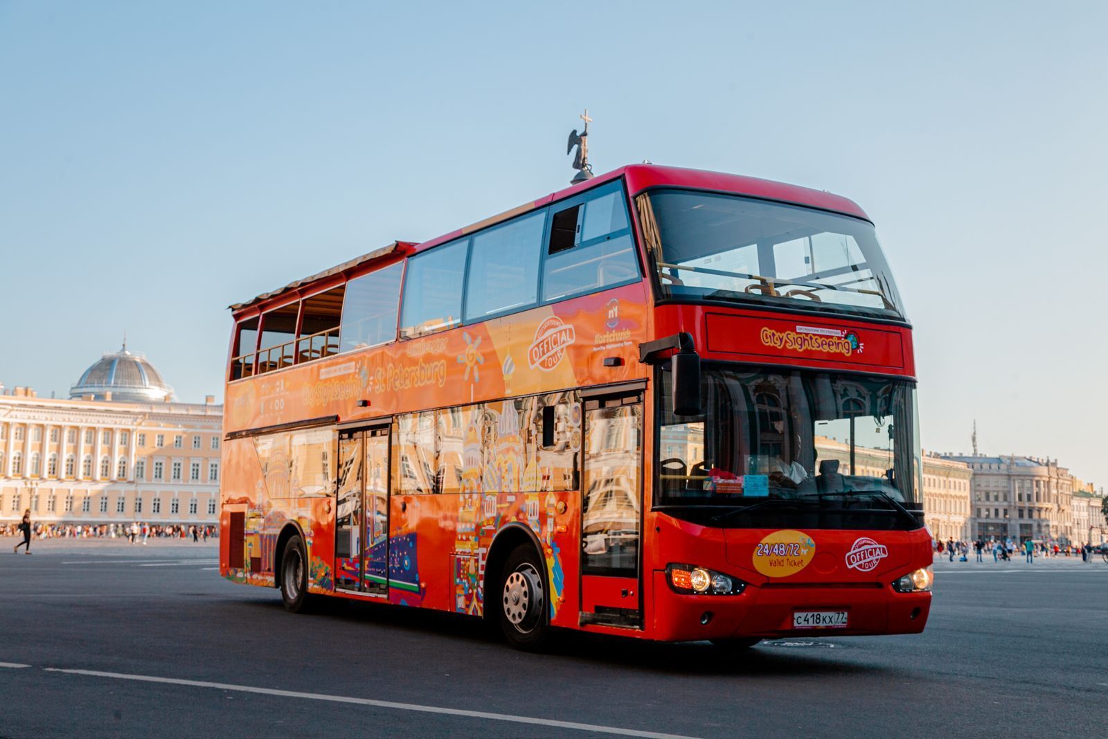 КРАСНЫЙ ДВУХЭТАЖНЫЙ АВТОБУС "CITY SIGHTSEEING"