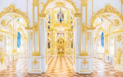 Экскурсия в Петергоф в Большой дворец из Санкт-Петербурга