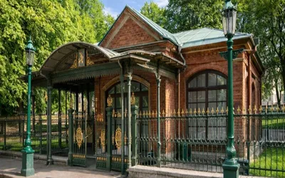 Обзорная экскурсия по Санкт-Петербургу с посещением Летнего домика Петра I