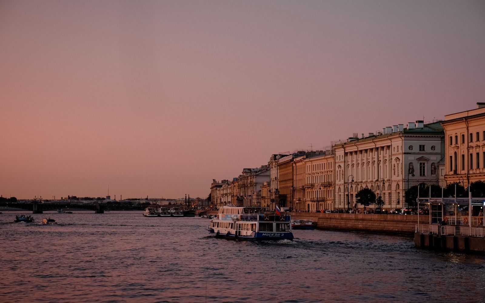 Теплоходная экскурсия 