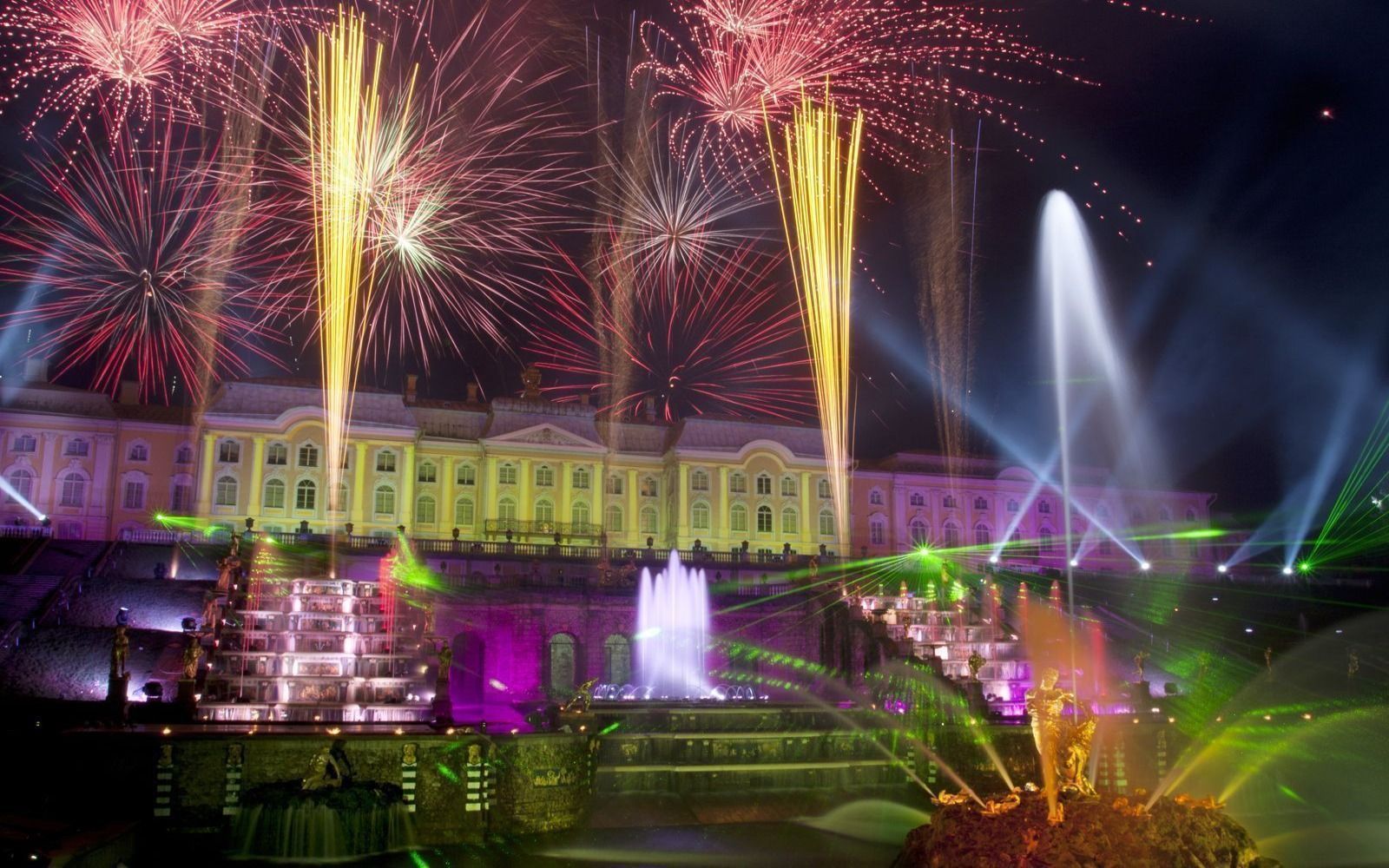 Праздник открытия фонтанов - Экскурсия в Петергоф
