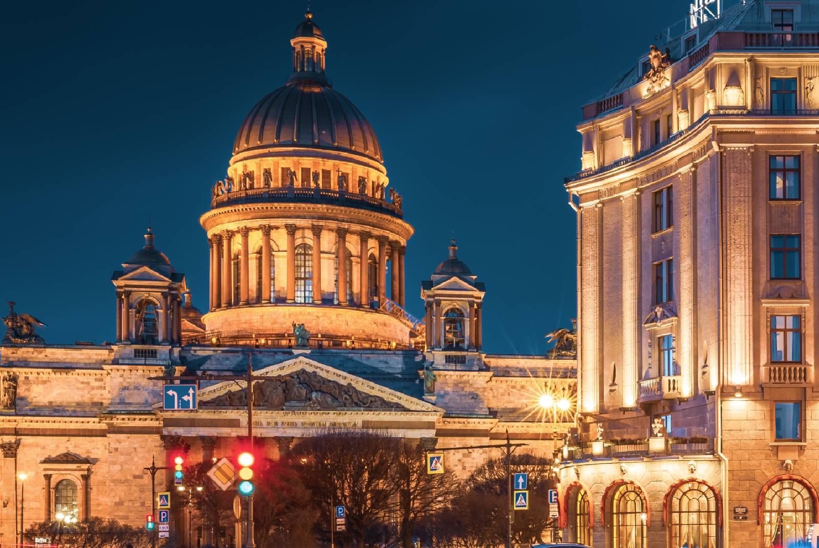 ВЕЧЕРНИЙ ПЕТЕРБУРГ