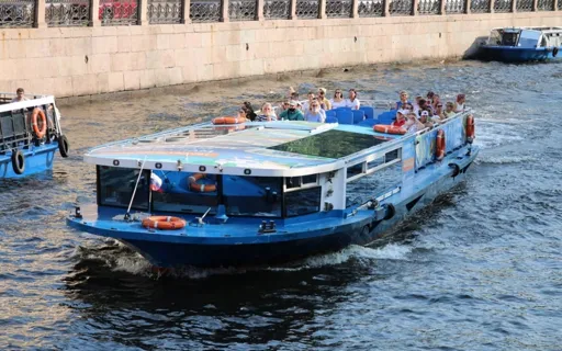 Экскурсия на теплоходе "Северная Венеция"
