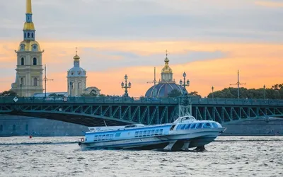 Метеор из Санкт-Петербурга в Петергоф